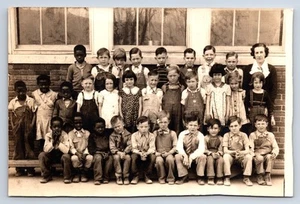 2 Vintage Integrated Class School Photographs African American & White Students - Foto 1 di 4