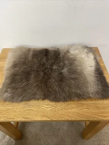 REINDEER HIDE SITTING PAD 45x30cm - Picture 1 of 6