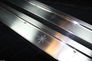 1958-59 Lincoln Continental 2-Door Sill Rocker Scuff Placas de aluminio Par Nuevo - Imagen 1 de 2