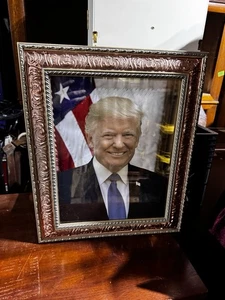 R1 Trump gerahmtes Foto - Bild 1 von 8