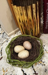 Decorative Birds Nest 3 Plastic Attached Eggs Faux Twigs Faux Moss Trim - Picture 1 of 3