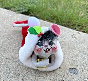 Annalee Christmas Mouse-Santa Hat, Holly Berry, Present-Vintage Holiday - Picture 1 of 5