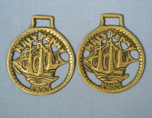 Vintage Pair Half Penny Ship 1933 Brass Medallion Horse Bridle Harness Ornaments - Picture 1 of 2
