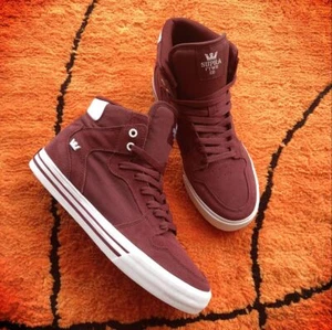 Supra Men's Vaider Skate wine red shoe High Top 2023 HOT - Picture 1 of 13