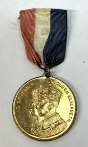 1937 British King George VI Queen Elizabeth Coronation Medal - Picture 1 of 4
