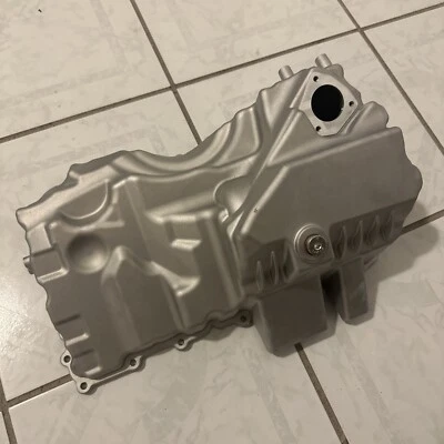 Panela de óleo de motor de alumínio melhorada para BMW F23 F30 E84 228i 320i 328i 428i L4 2.0L - Imagem 1 de 4
