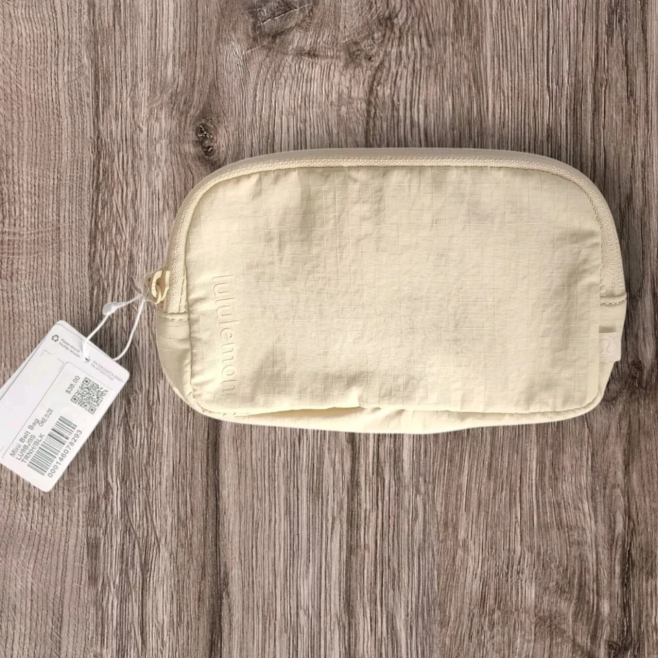 Lululemon Mini Belt Bag ONE SIZE LU9BJ9S BLK/SILD