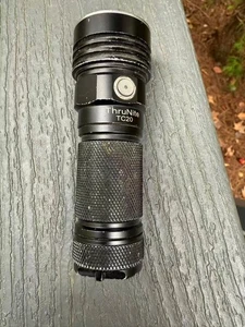 Linterna ThruNite TC20 3800 lúmenes, recargable, nueva usada con lente rota - Imagen 1 de 10