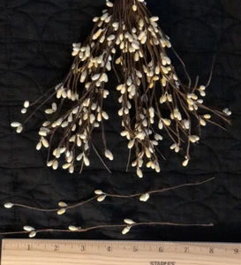 DLCC~50 PCS PRIMITIVE Ivory/cream/white pip berry single strands 6-7" 2-4 pips - Picture 1 of 3