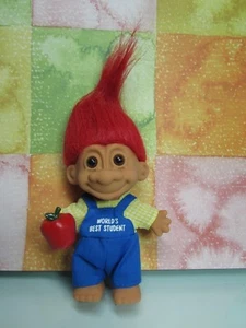 MEJOR ESTUDIANTE DEL MUNDO - Muñeca Russ Troll de 5" - NUEVA EN BOLSA ORIGINAL con DEFECTOS - Imagen 1 de 9