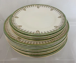 Royal Doulton - Tivoli D.6210 - Green Filigree Pattern, Vintage Plates x 14 - Picture 1 of 10