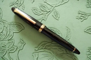 Sailor 1911 fountain pen 14K 585 gold H-MF ( medium fine) nib - Picture 1 of 10
