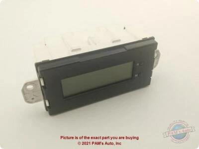 Pantalla de infoentretenimiento usada se adapta a: tablero delantero Mitsubishi Endeavor 2004 LS grado A Foto 1 de 4
