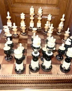 Carved Wood and Bone Chess Set Tarascan Indians, 1960s Mexico, 32 Pc. - Picture 1 of 17