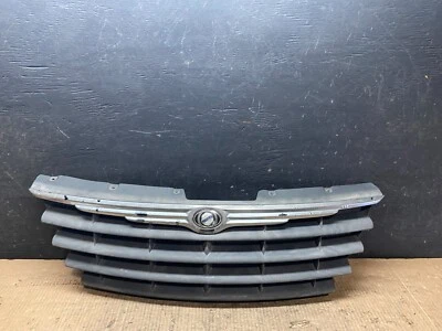 2002 to 2004 Chrysler Voyager Front Upper Grill Grille N2047 DG - Image 1 of 4