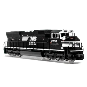 KATO 176-8607 EMD SD70M NS (Norfolk Southern) #8592 - Picture 1 of 7