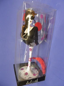 Delish Hand Painted Goblet 15 Oz. Wine Glass "You Look Like I Need a Drink" - Picture 1 of 9