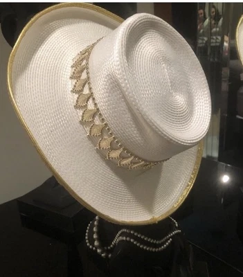 Sombrero de verano  Foto 1 de 2