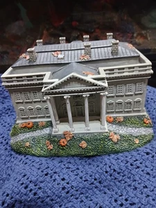 Hawthorne Village THE WHITE HOUSE Bradford Exchange - Picture 1 of 6