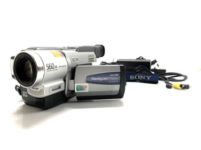 SONY CCD-TRV78E Hi8 Tape Digital Video Camera HANDYCAM Complete Working Set - Image 1 of 4