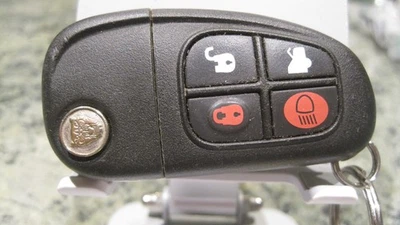 2008 Jaguar XJ8 Remote Switch Blade Key FOB Factory OEM - Image 1 of 4