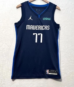 Luka Doncic #77 VaporKnit Trikot Dallas Mavericks Gr. S/40 - Bild 1 von 7