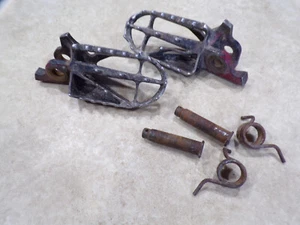 Honda CRF 250 06-09 links rechts Pegs Fußrasten Fußrasten gebraucht - Bild 1 von 2