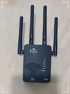 AC1200 WiFi Range Extender and Router with 4 Antennas - Picture 1 of 3
