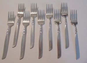 Oneida Community South Seas Silverplate set of 9 Salad Forks 6 3/4" - Picture 1 of 6