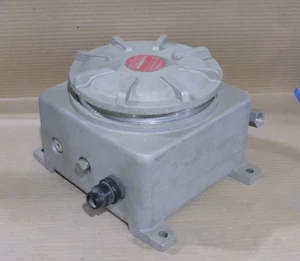 Emergi-Lite 1EXC5-21N Explosionsgeschützte Notbeleuchtungseinheit - Bild 1 von 3