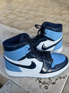 air jordan 1 mid celesti-bianco lucido EUR 43 - Foto 1 di 9