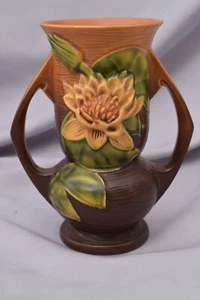 Original ROSEVILLE Art Pottery Brown Double Handle Vase Yellow WATER LILY 74-7 - Picture 1 of 7