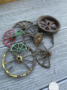 Lot kleine Vintage 1900 gebrochene Gusseisen Speichen Steampunk Bastelräder Patina - Bild 1 von 8