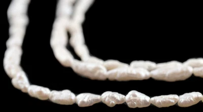 Vintage Japanese Rice Pearl Beads 4mm White Oval 16 Inch Strand - Image 1 of 4