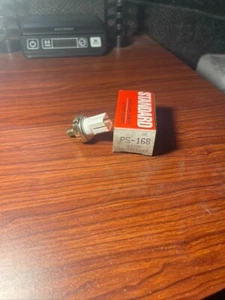 Standard PS-168 Oil Pressure Light Switch - Make Offer!! - Bild 1 von 1
