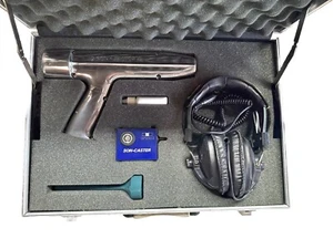 Techsonics Son-Tector Ultrasonic Detector Model 130 w/ Case - Picture 1 of 4