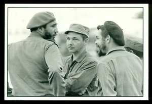 THREE BROTHER TALKING TOGETHER- FIDEL CASTRO, CHE GUEVARA & RAUL CASTRO - Bild 1 von 3