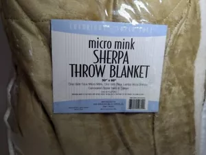 New in bag Sherpa Micro Mink Throw Blanket Beige outside white inside 50" x 60" - Picture 1 of 2