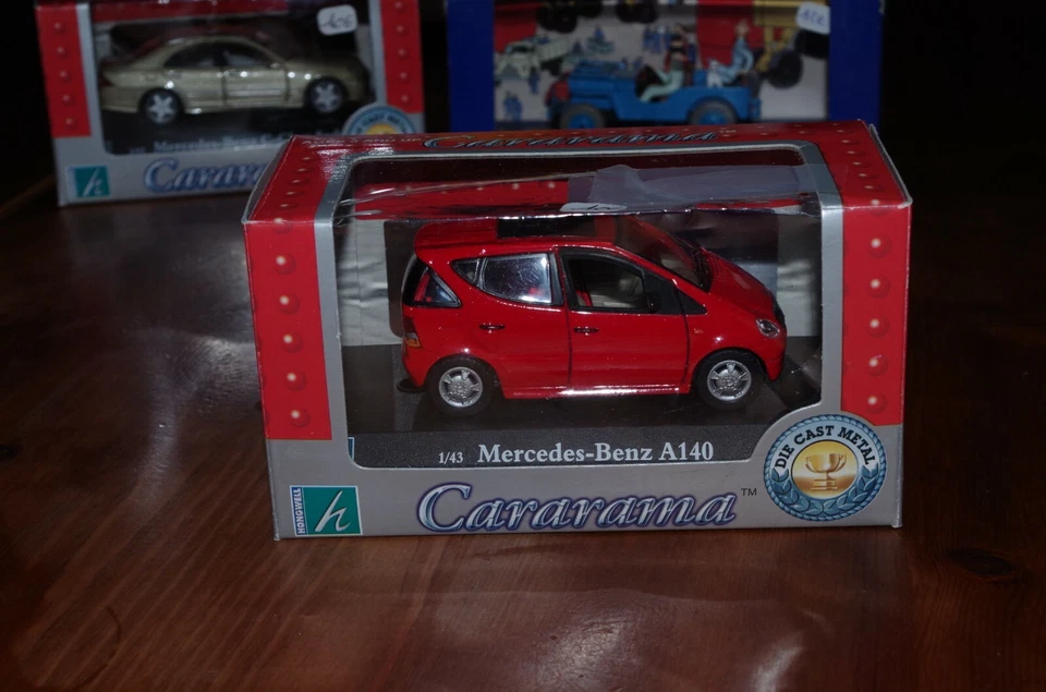 MERCEDES CLASS A 140 rouge, CARARAMA HONGWELL 1/43 NEUF EN BOITE - Photo 1/1