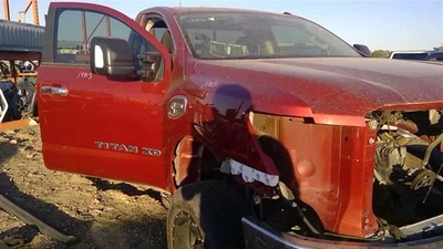 Passenger Headlight Halogen Fits 16-19 TITAN XD 1347222 - Image 1 of 4