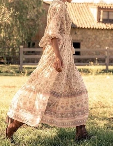 Neu ohne Etikett Cleobella Ryker Maxikleid mit Blumenmuster • XS• Kordelzug Taille Knöchel Stufen Boho - Bild 1 von 16