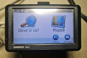 Navigatore GPS Garmin Nüvi 1390 + supporto Ventosa + cavo + micro SD 4Gb - Picture 1 of 3