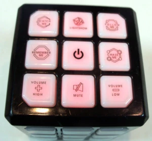 Winning Fingers Flashing Cube Electronic Memory/Brain Game 4-in-1 Handheld Game - Picture 1 of 2
