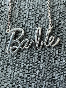 Barbie Silver Colored Necklace Costume Jewelry - Picture 1 of 3