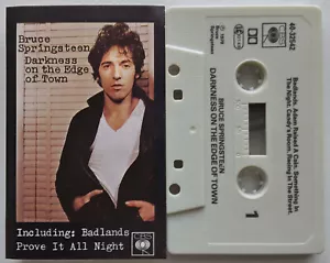 BRUCE SPRINGSTEEN - DARKNESS ON THE EDGE (CBS 4032542) 1978 EUROPE CASSETTE TAPE - Picture 1 of 3