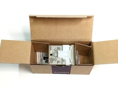 Autonics AT11DN Multi Function Timer - Image 1 of 4