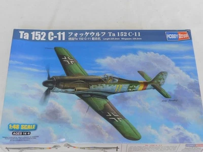 1/48 Hobby Boss WWII German Focke Wulf Ta 152 C-11 Fighter Plastic Model Kit - Image 1 of 2