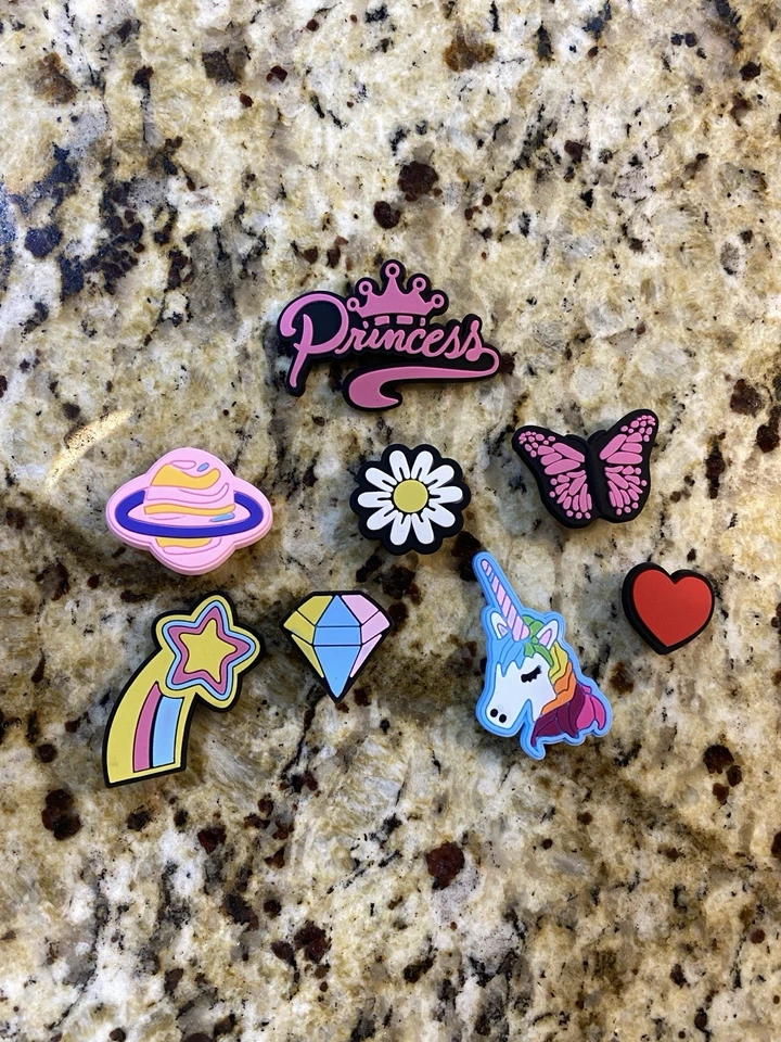 Paquete de 8 Jibbitz para Crocs Foto 1 de 1