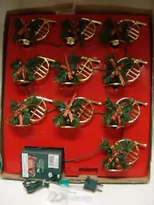 FRENCH HORNS OF CHRISTMAS BY MR CHRISTMAS IN ORIG BOX, LIGHT/MUSIC - Picture 1 of 1