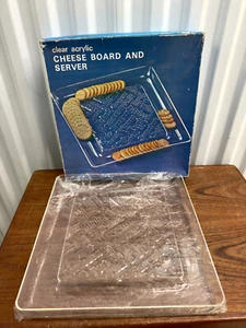 Vintage 70er Jahre Klar Acryl Plexiglas Käsebrett & Servierer New Old Stock - Bild 1 von 8